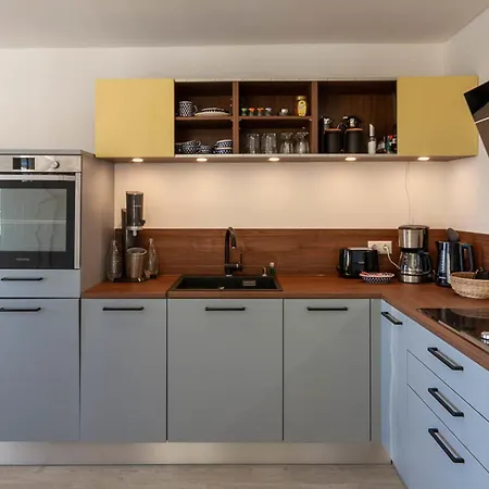 Schoene Hoehe 600 Ausblick Apartment