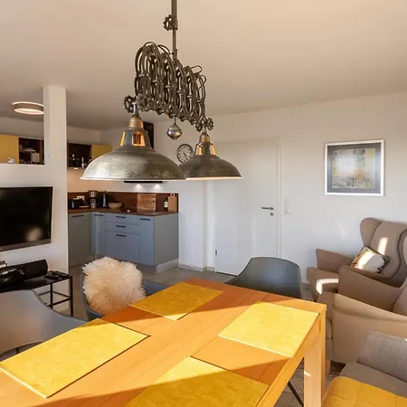 Schoene Hoehe 600 Ausblick *